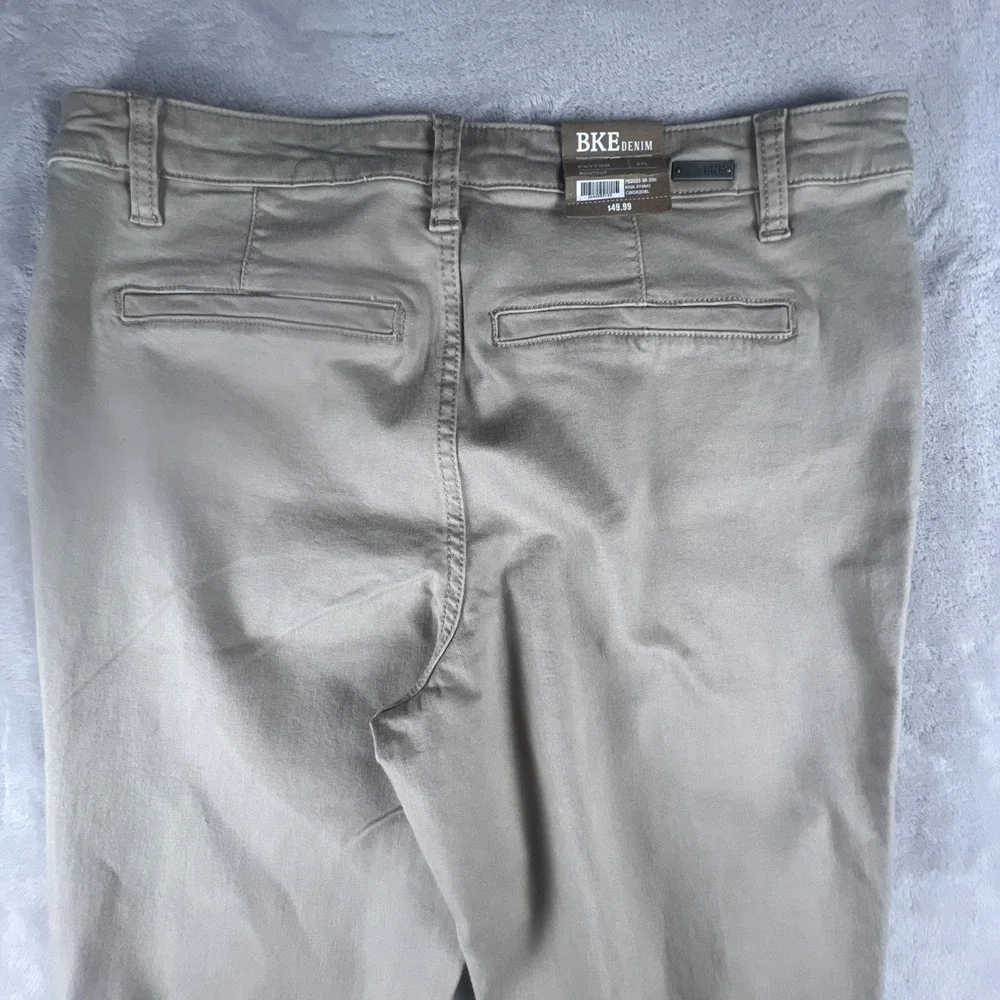 BKE Denim Women's Tan Bootcut Twill 5-Pocket Pants Chinos Size 31x33Cotton Blend